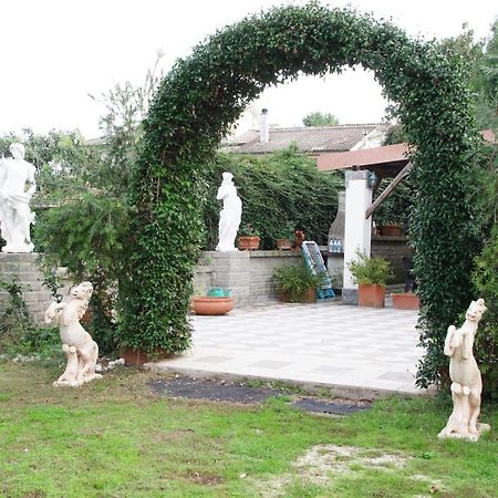 B&B La Toscana Marta Exterior foto